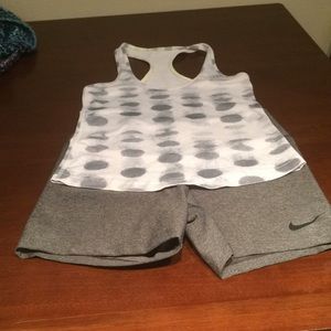 EUC Lululemon top